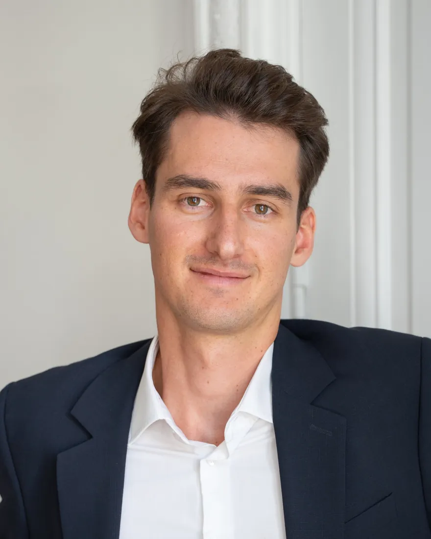 Portrait de Thomas Mathy, fondateur du cabinet Sillage Patrimoine à Lyon